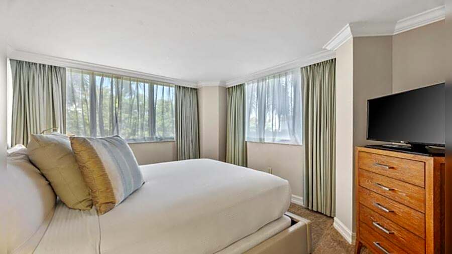 Marco Beach Ocean Suites