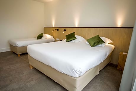 1 Double 1 Single, Non-Smoking, Standard Room