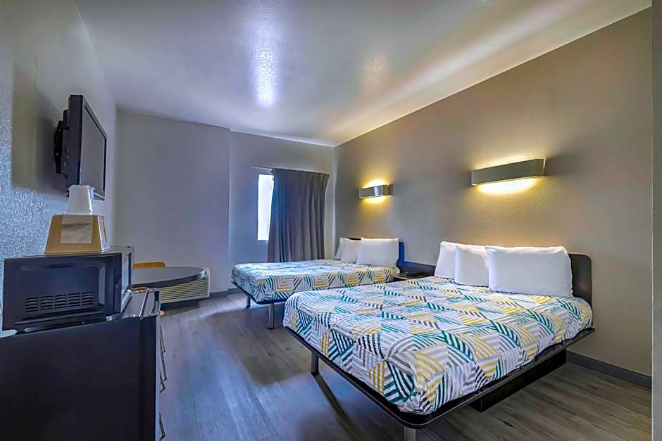 Motel 6-Cedar Park, TX
