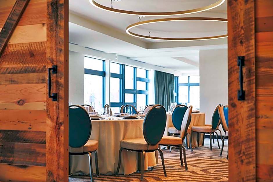 The Draftsman, Autograph Collection by Marriott