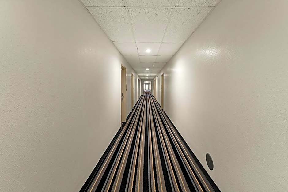 Red Lion Inn & Suites Gretna - Omaha SW