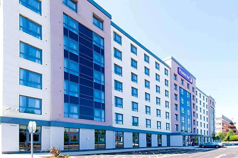 Premier Inn London Gatwick Manor Royal