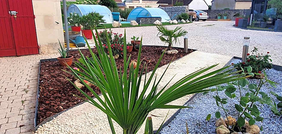 Gîte La Belle Aventure avec piscine et jacuzzi