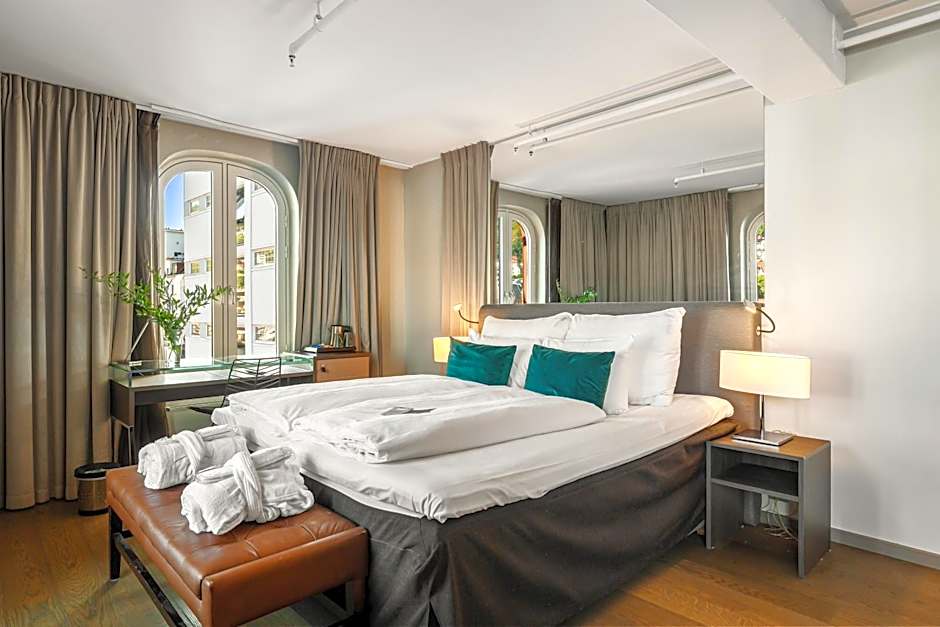 Clarion Hotel Admiral