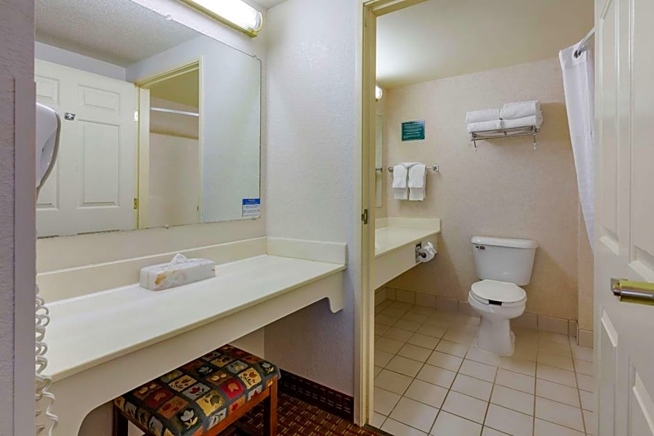 Clarion Suites at The Alliant Energy Center