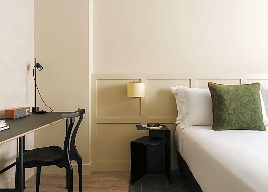 Gallery Hotel