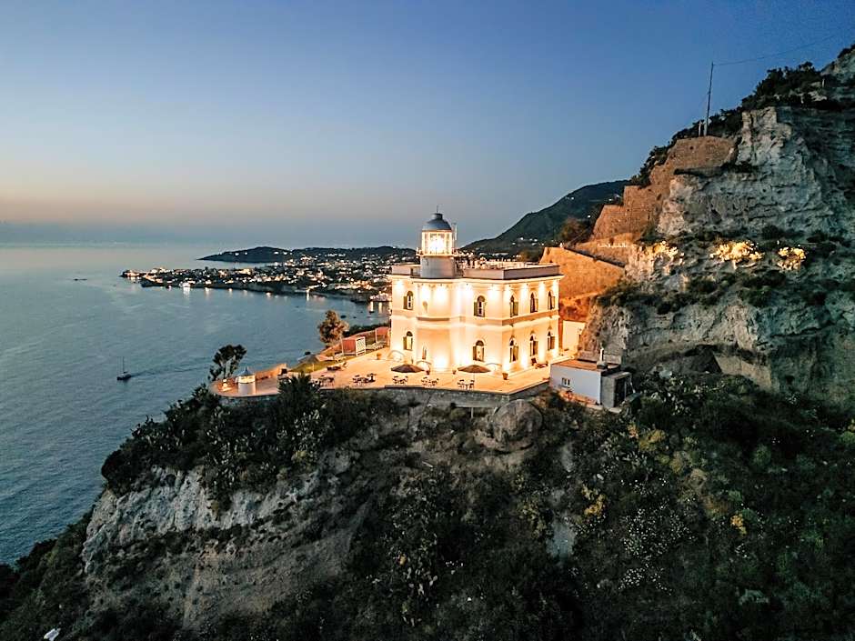 Faro Punta Imperatore