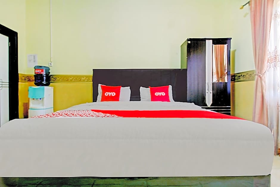 OYO 90307 Fj Alfaeyza Kost