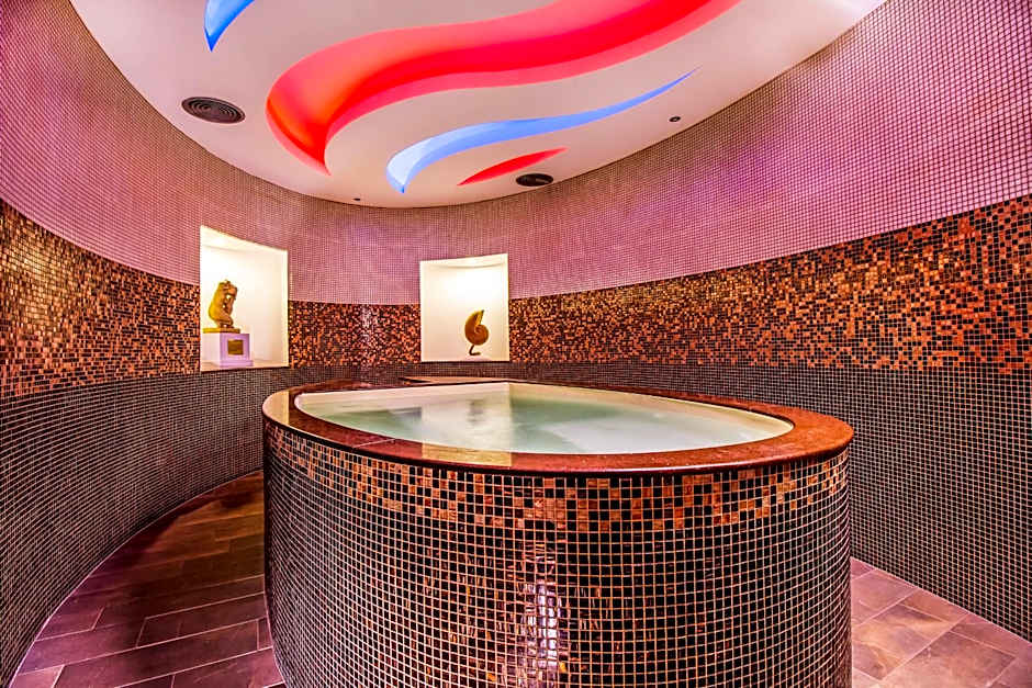 Pegasos Deluxe Beach Hotel