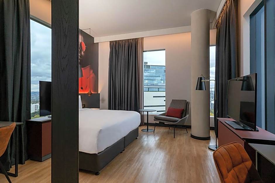 Radisson RED Hotel, Johannesburg Rosebank