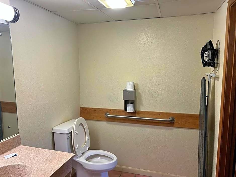 Days Inn By Wyndham Pigeon Forge South