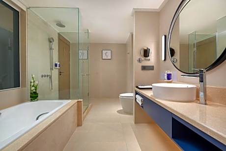 Accessible King Size Bed