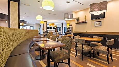 Sonesta Essential Indianapolis Airport