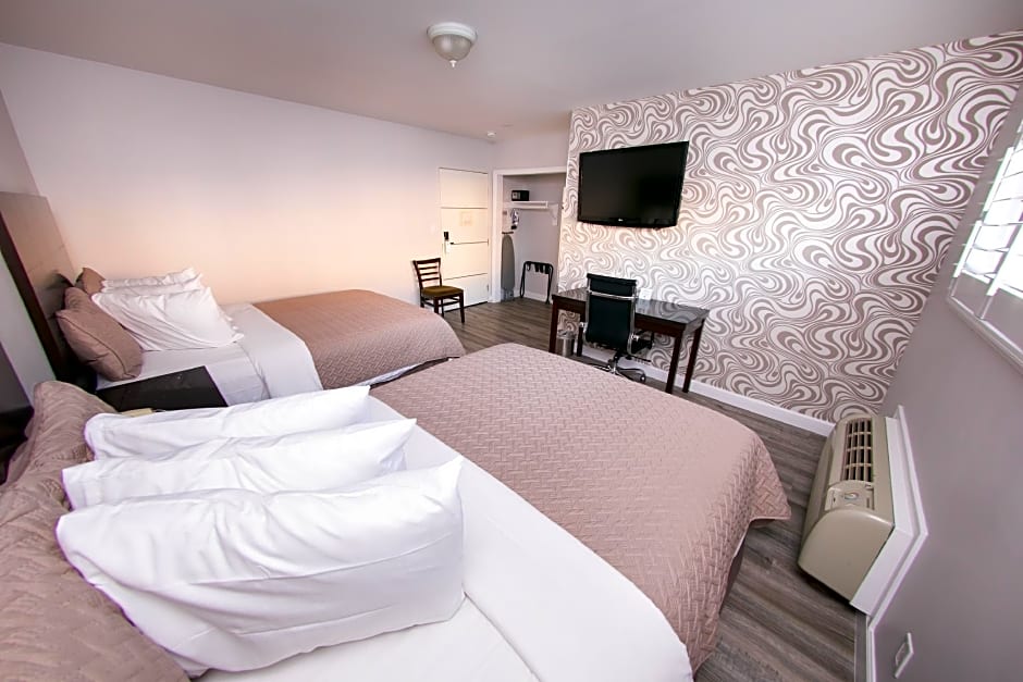 Metropolitan Inn & Suites