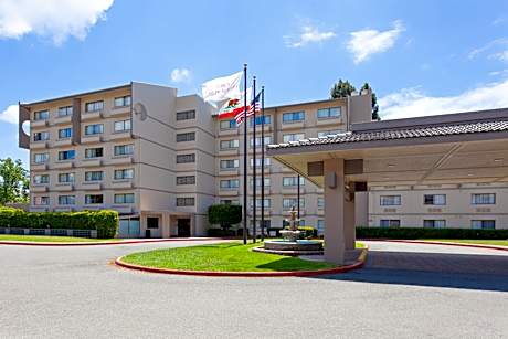 Crowne Plaza Silicon Valley North - Union City By IHG