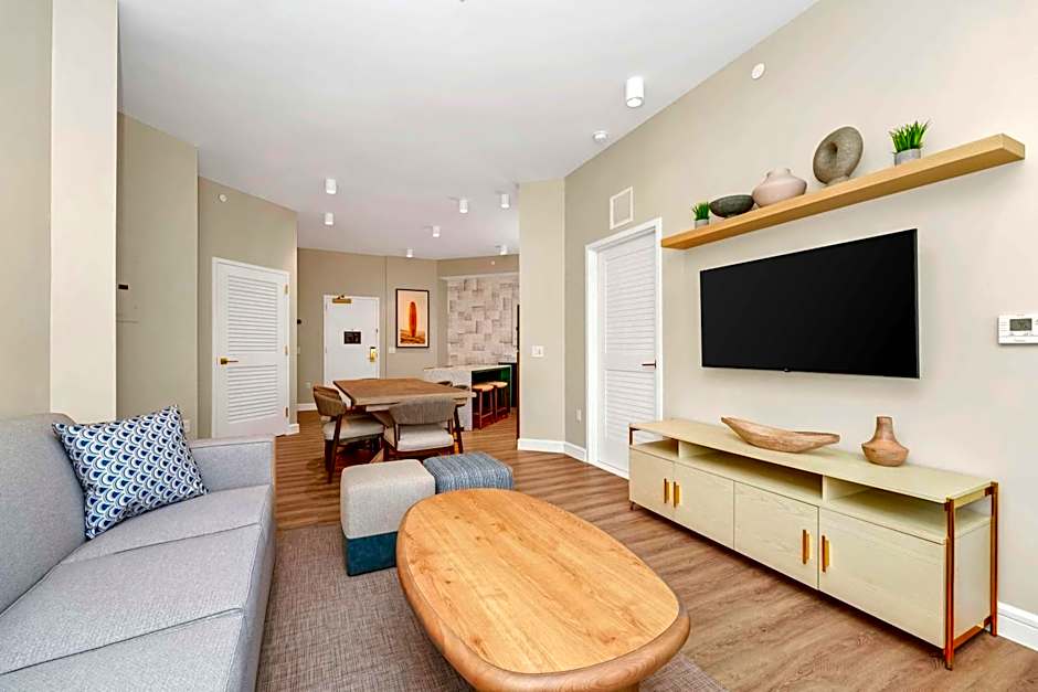 Embassy Suites by Hilton Orlando Sunset Walk