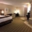 Country Inn & Suites by Radisson, Platteville, WI