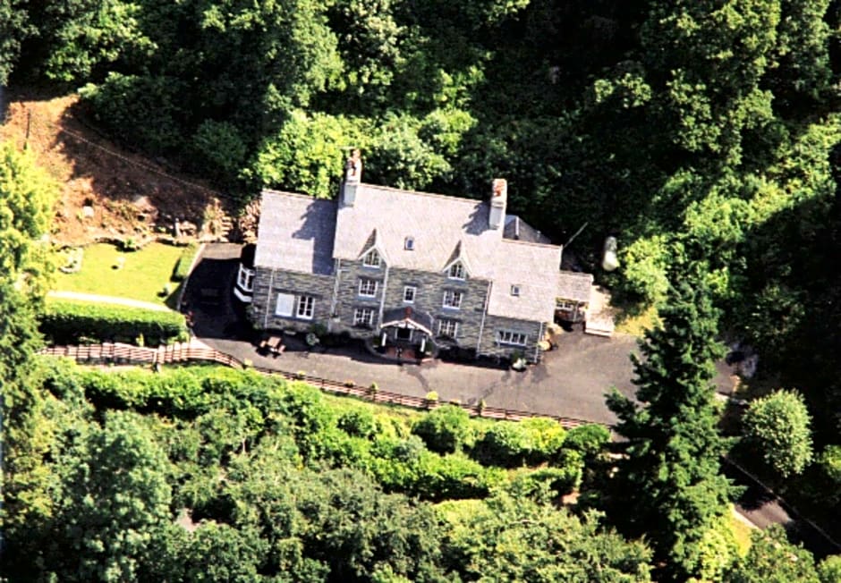 Glyntwrog House