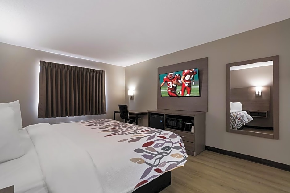 Super 8 by Wyndham Marston