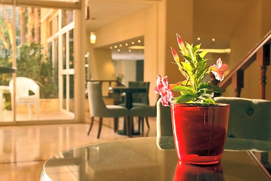 Cosmopolitan Hotel