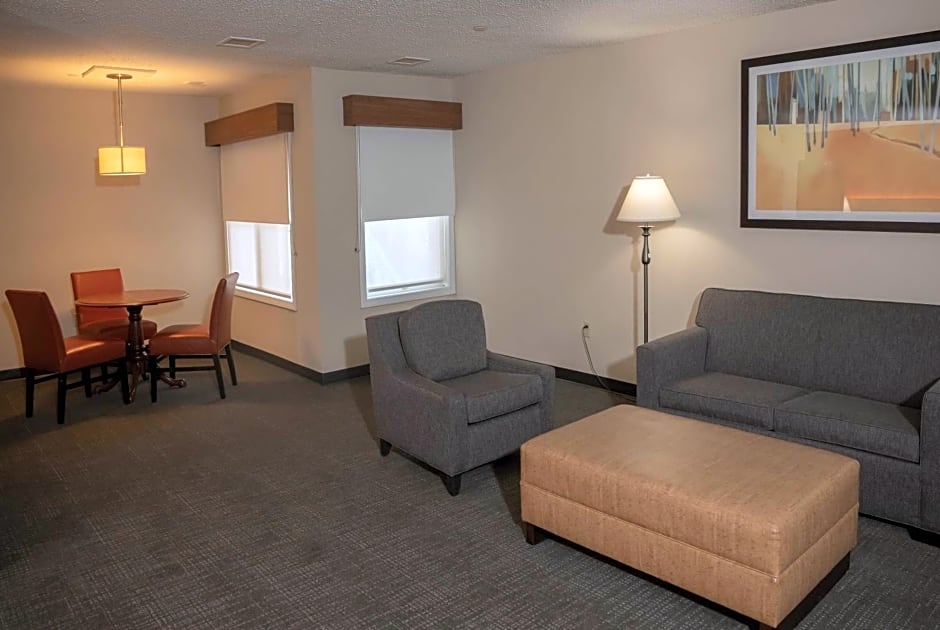 Hawthorn Suites by Wyndham Erie