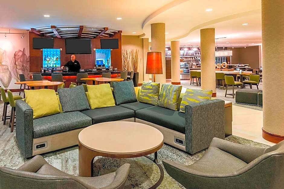 Courtyard by Marriott Fort Myers at I-75 and Gulf Coast Town Center