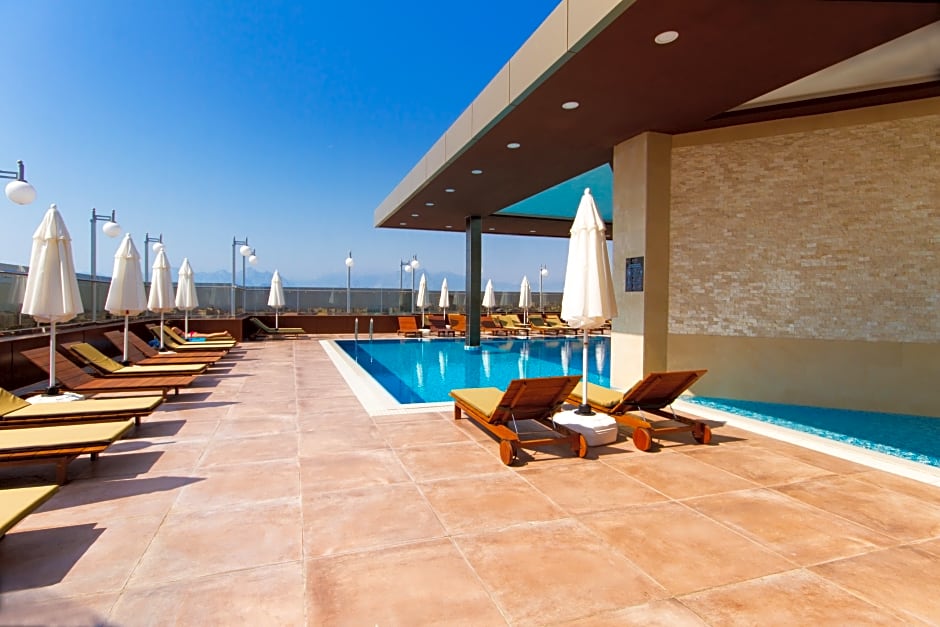 Sky Business Hotel & Spa