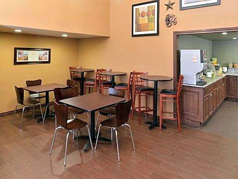 Quality Inn Gonzales