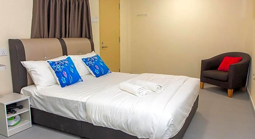 Southern Tip Hotel - City & 100m walk to McDonald's & FREE DOBI