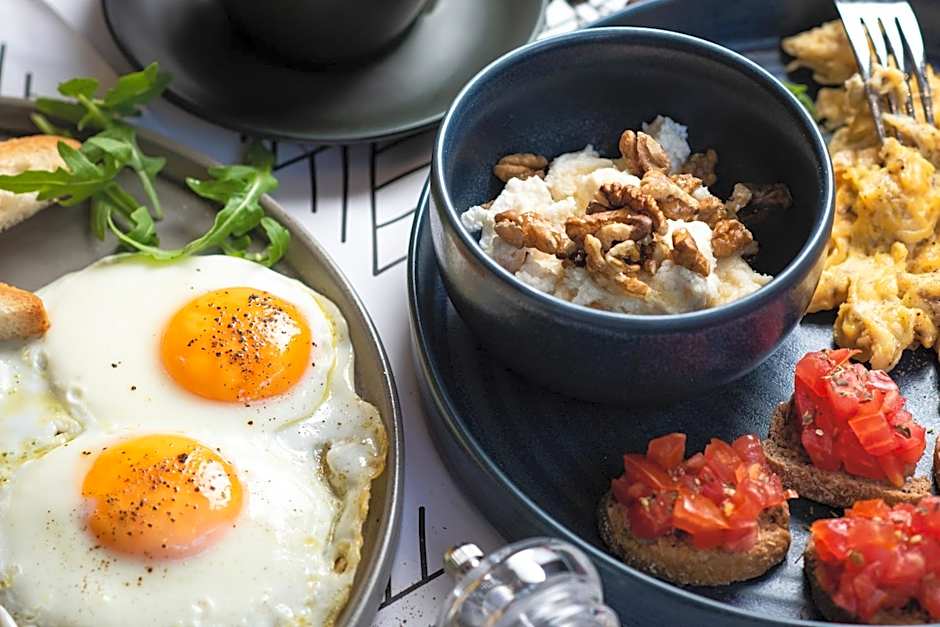 Metropole Urban Hotel