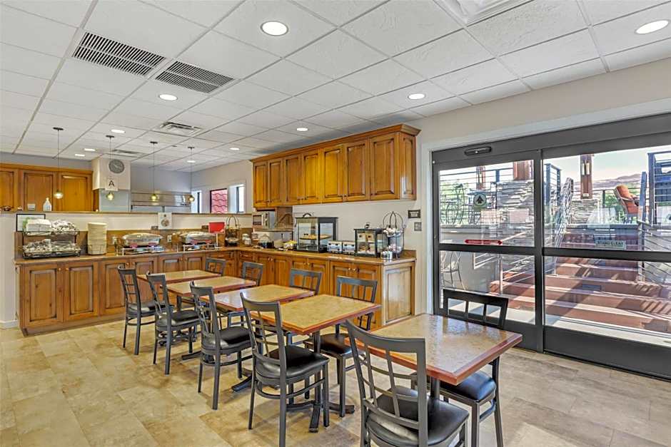 Best Western Plus Canyonlands Inn