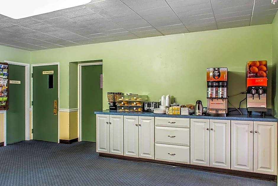 Rodeway Inn Amish Country