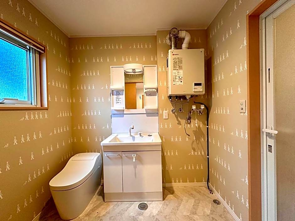 The Lobs 2, Rusutsu, Yotei view, 8 mins to Rusutsu