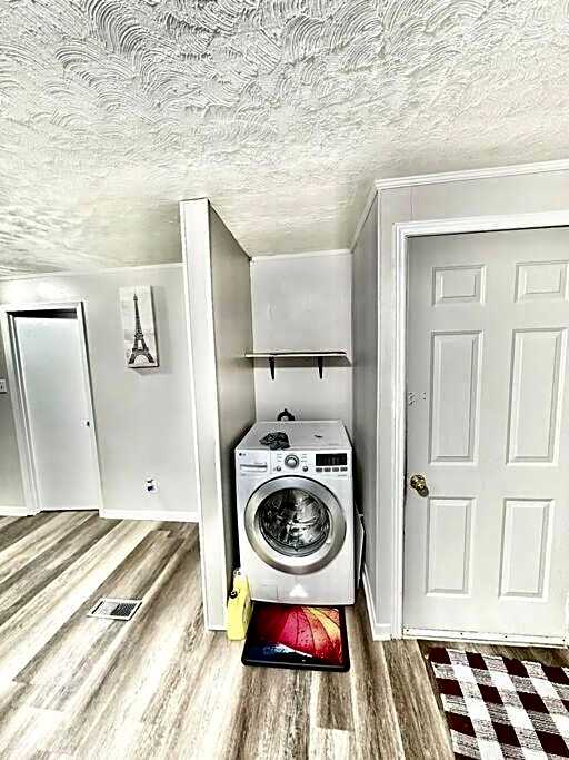 A Quiet and decent 2 Bedroom apartment