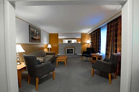 Two Bedroom Apartment with Kitchen