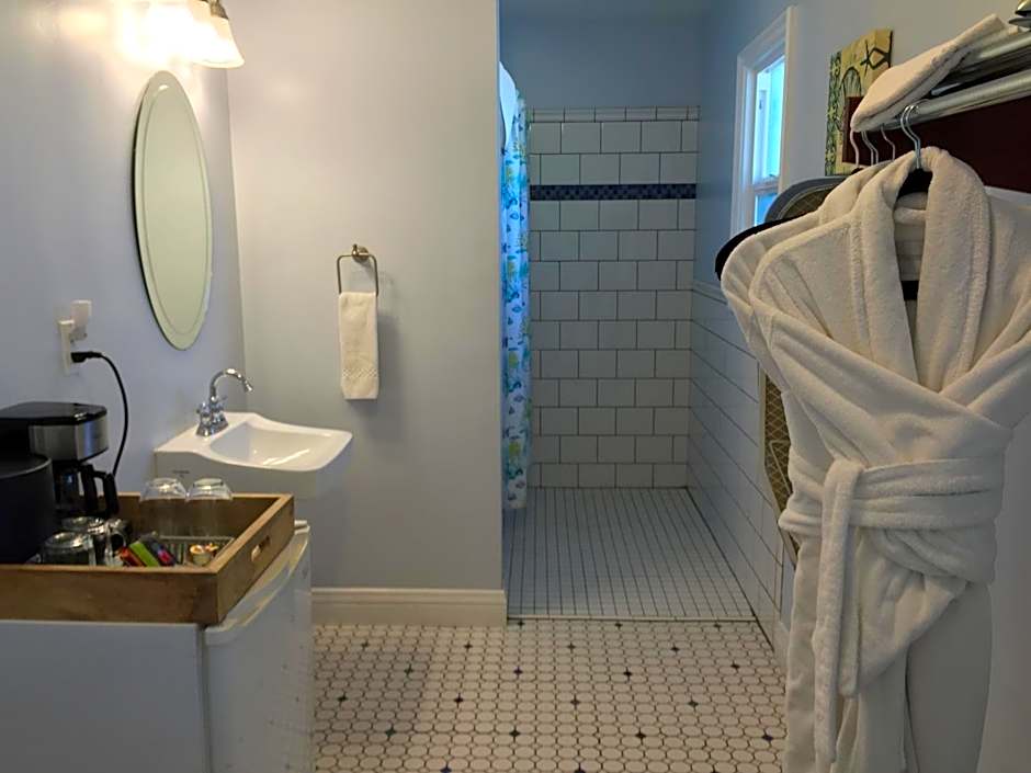 Beach Bungalow Inn And Suites