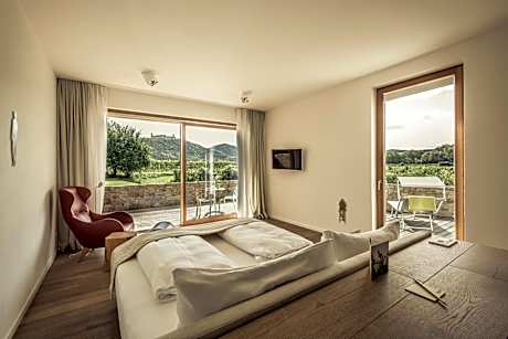 MALAT Weingut und Hotel