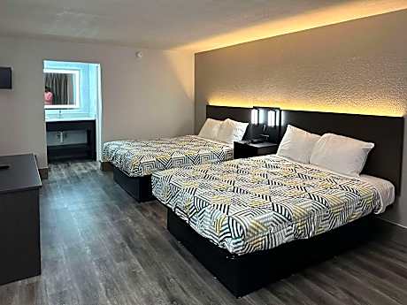 Queen Room with Two Queen Beds