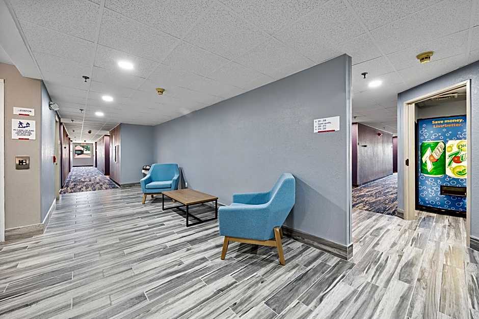 AmericInn by Wyndham Urbana/Champaign University Area