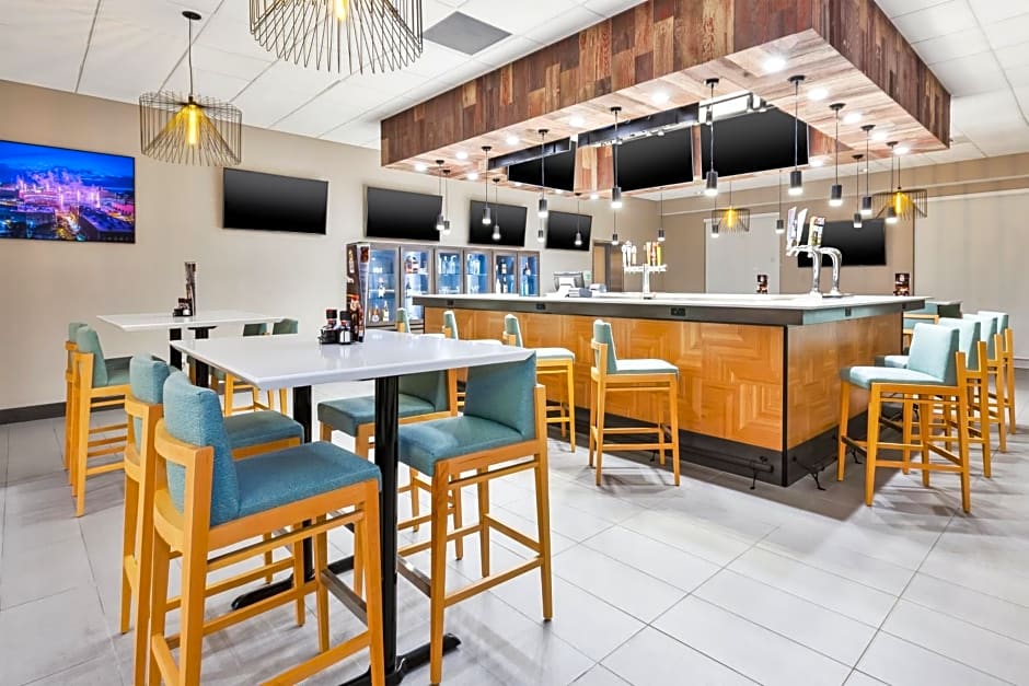 Holiday Inn Hotel And Suites Toledo Southwest - Perrysburg By IHG