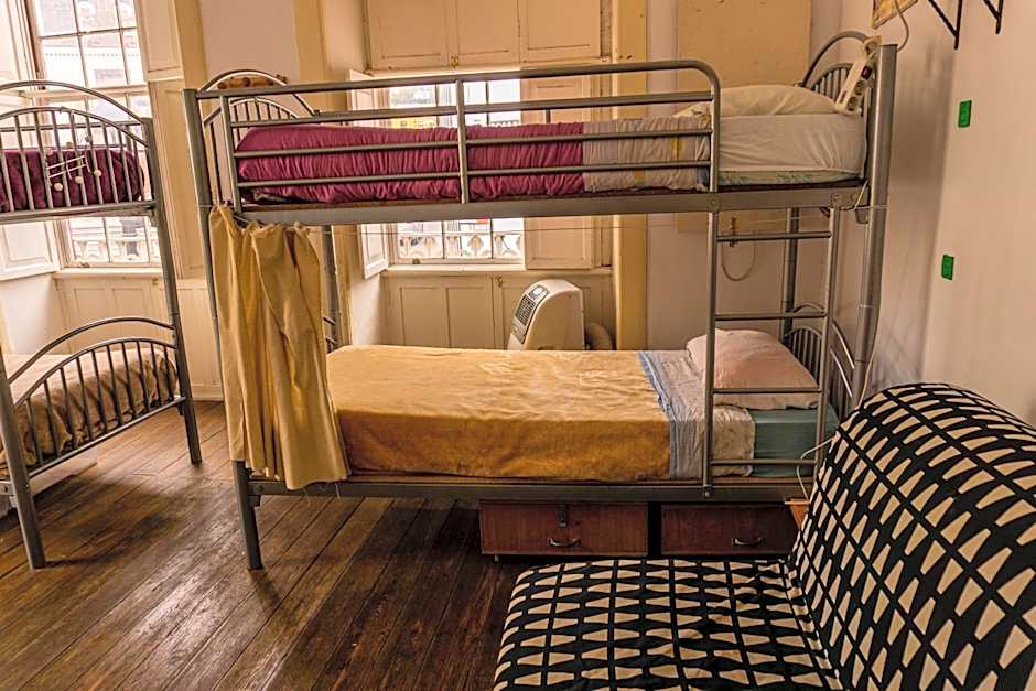 Hostel Albergue La Casa Encantada