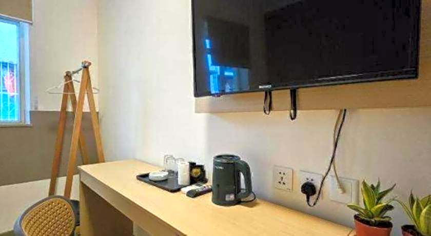 Man Va Hotel