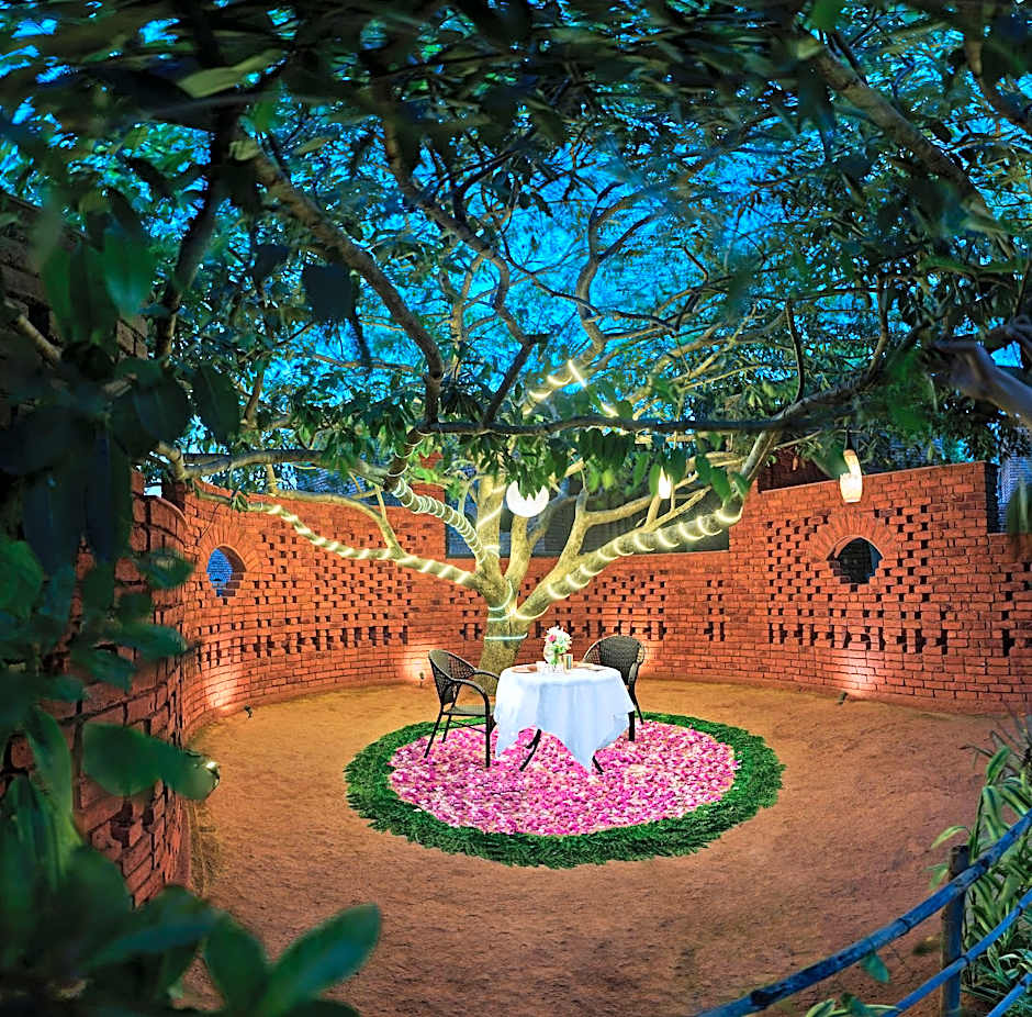 Saj By The Lake - Malshej Ghat Hotel