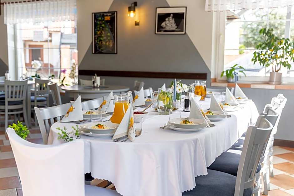 Tawerna "Cicha Przystań"