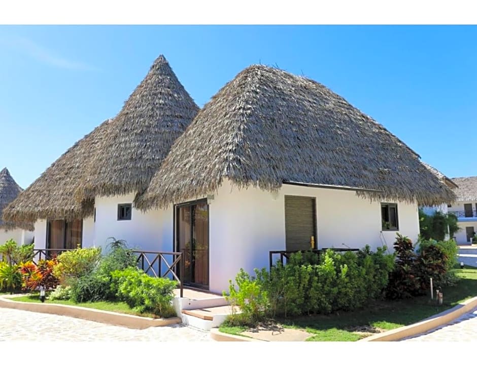 Safari Hotel and Villas powered by Cocotel
