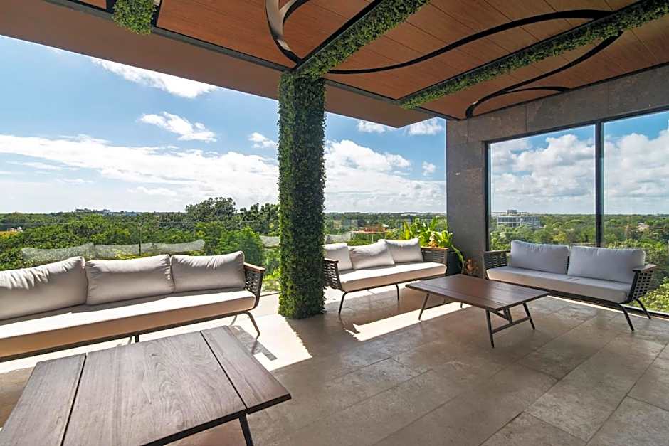 Serenity in the Sky - Studio with Rooftop and Plunge pool
