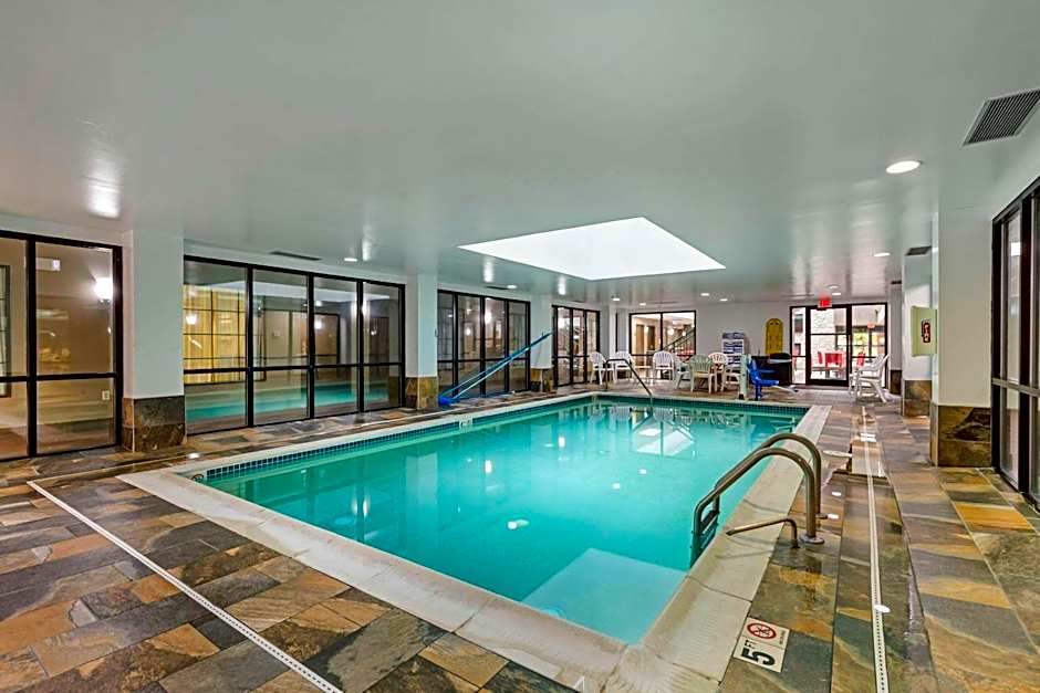 Comfort Suites Near Potomac Mills