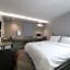 Avenue Hotel