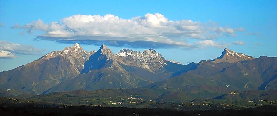 B&B Il Tempo Del Vento in front of the Castle