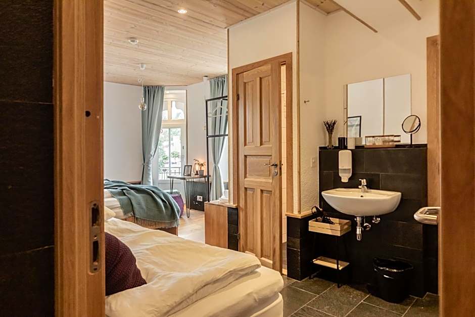 GRAND your home with common kitchens with self check-in